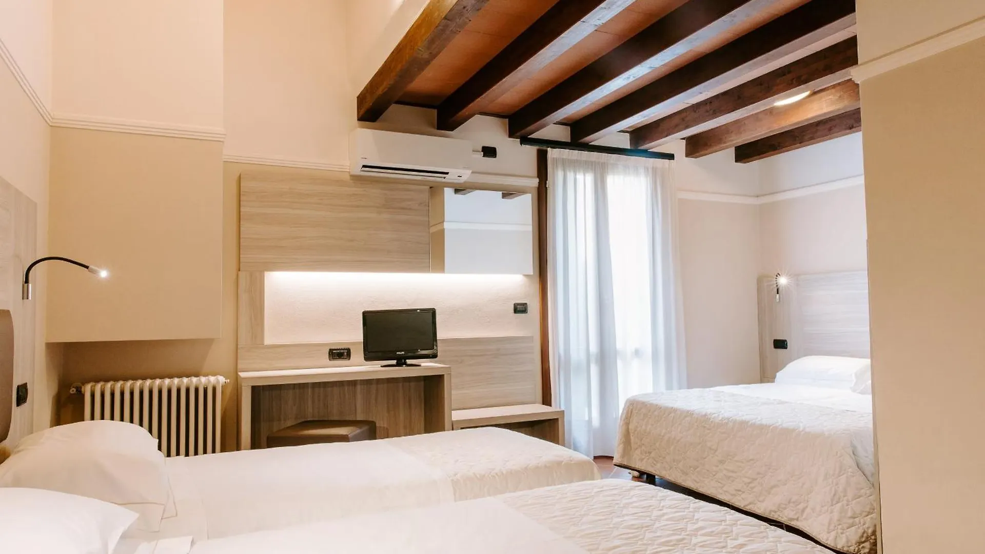 Country House Santa Maria Maddalena Budrio  Italy