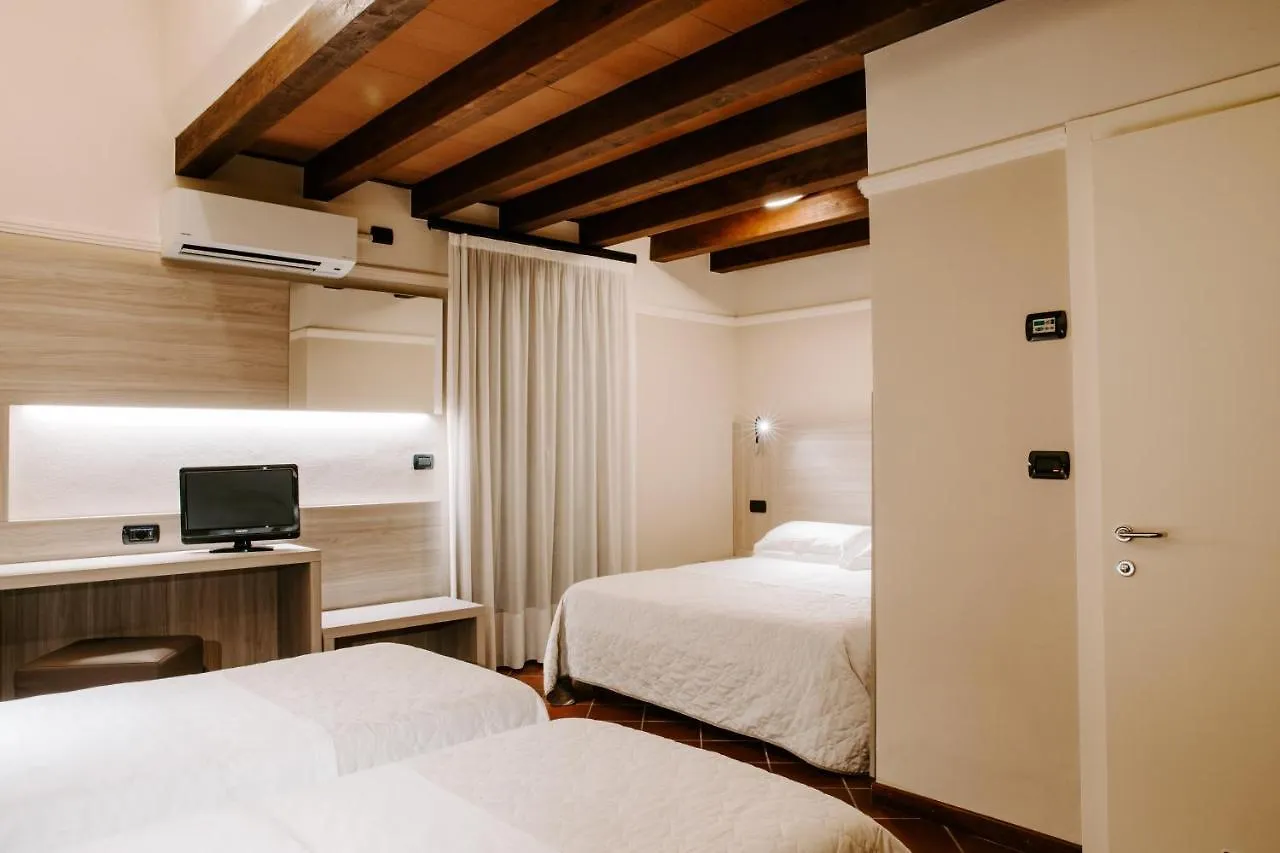 Country House Santa Maria Maddalena Budrio  Budrio (Bologna)