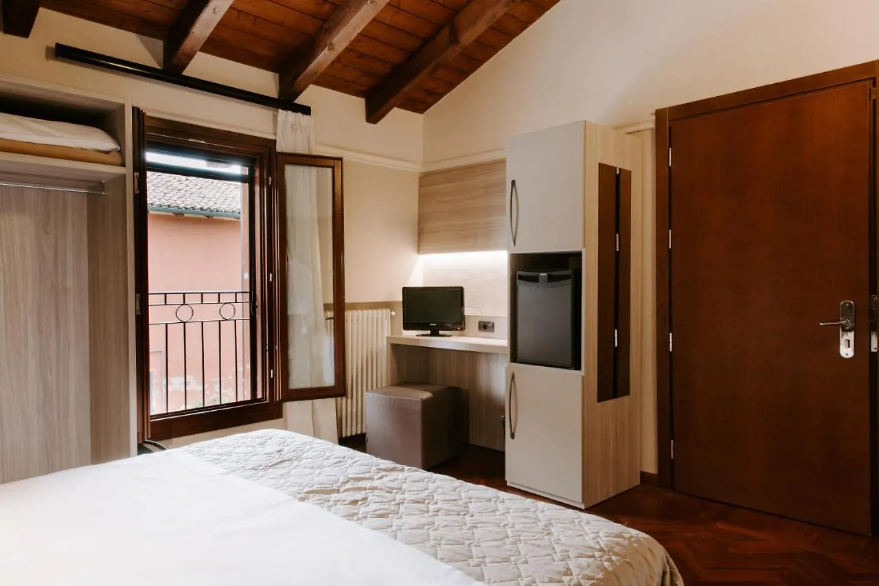 Country House Santa Maria Maddalena Budrio  Budrio (Bologna)